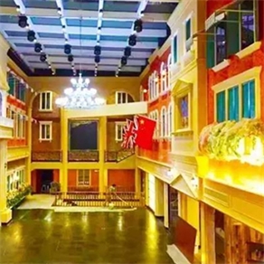大型KTV華麗登場(chǎng)